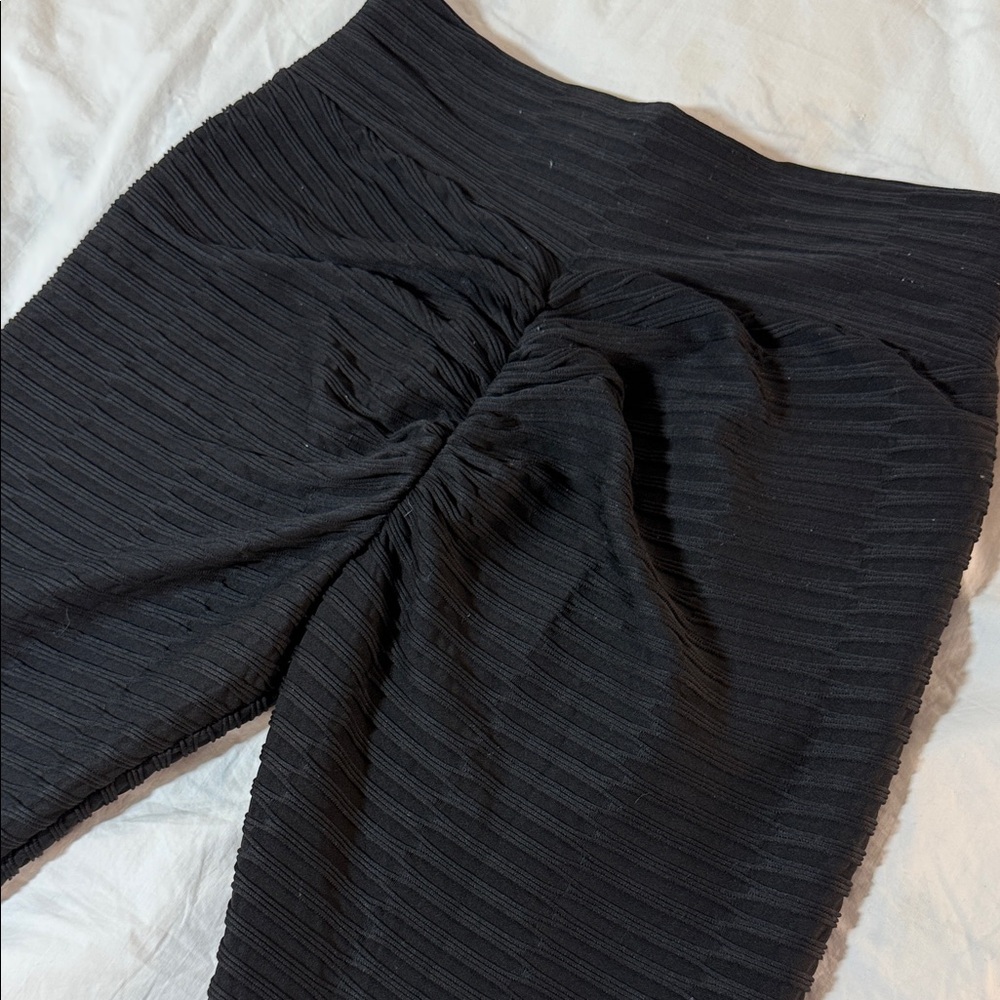 Black Ribbed Knit Textured Leggings Size Large